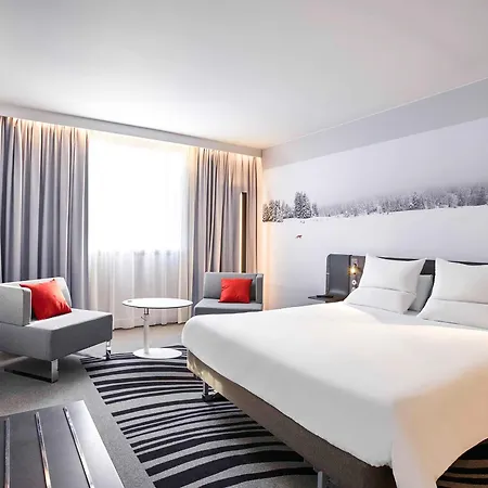 Novotel מלון