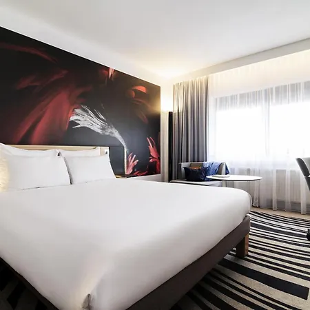 ノボテル シティ ホテル 4*