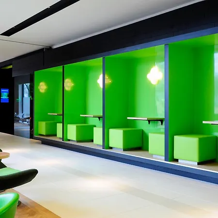 ホテル ノボテル シティ 4*