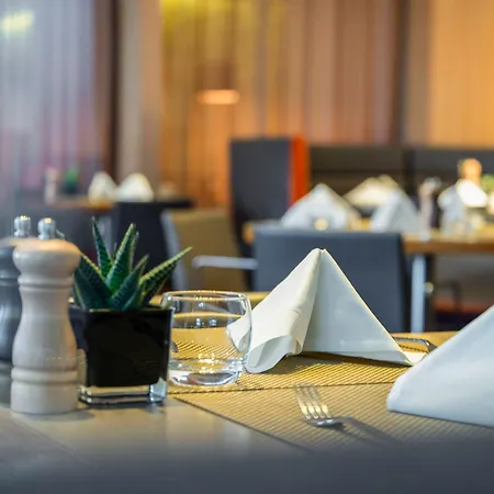 Novotel 4*