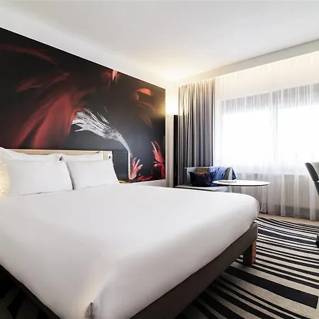 Отель Novotel 4*